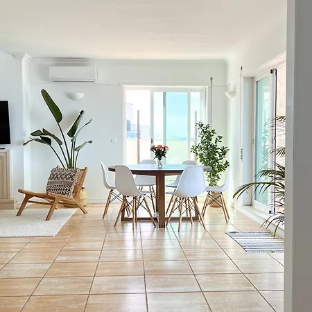 Maybe The View In Portugal! Jacuzzi - Gym - Game Apartman Ericeira