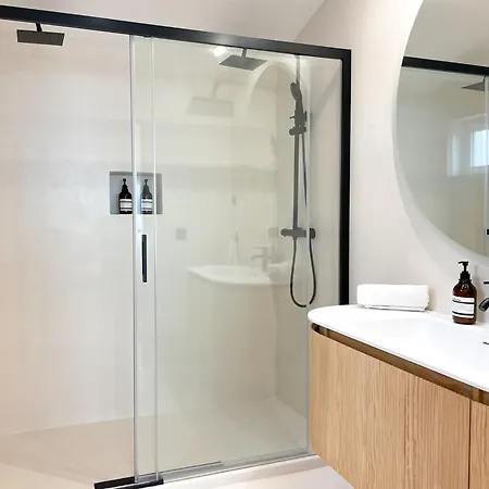 Maybe The View In Portugal! Jacuzzi - Gym - Game Apartman