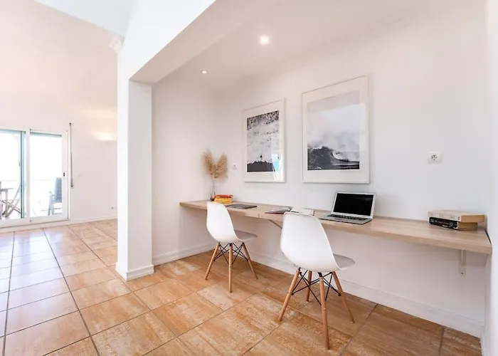 Апартаменты Maybe The View In Portugal! Jacuzzi - Gym - Game *