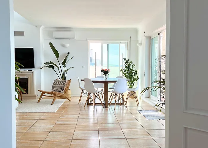 Maybe The View In Portugal! Jacuzzi - Gym - Game Апартаменты Эрисейра