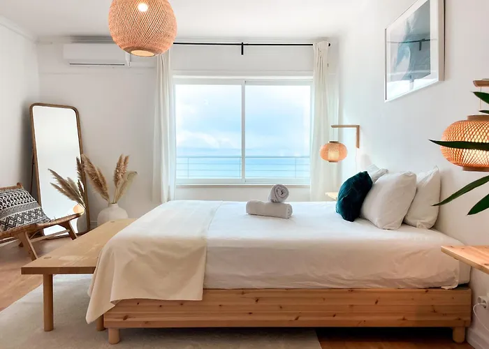 Апартаменты Maybe The View In Portugal! Jacuzzi - Gym - Game